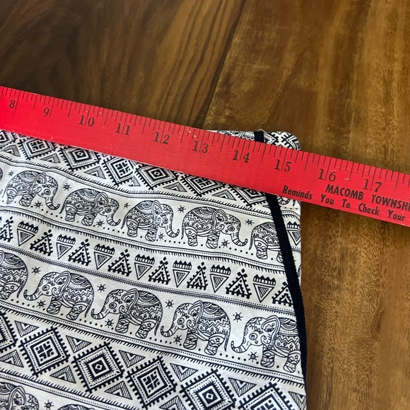 Golftini Women's 6 GOLF  skort navy & white elephants cotton blend BX21 - Picture 9 of 10